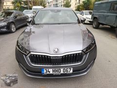 2023 OCTAVİA 1.5 eTEC PREMİUM HYBRİD FULL SERVİS BAKIMLI