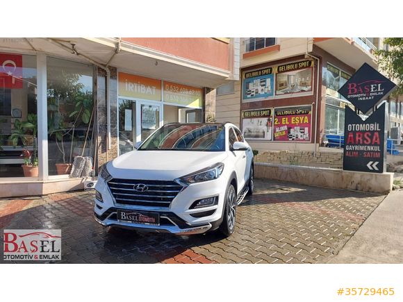 BAŞEL OTOMOTİVDEN HATASIZ BOYASIZ DÜŞÜK KM HYUNDAI TUCSON 1.6 EL
