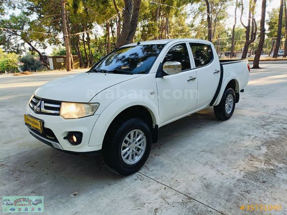 2015 MİTSUBİSHİ L200 ÇİFT KABİN 4x2 160 BİN KMDE MASRAFSIZ TEMİZ