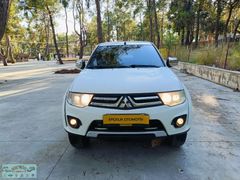 2015 MİTSUBİSHİ L200 ÇİFT KABİN 4x2 160 BİN KMDE MASRAFSIZ TEMİZ