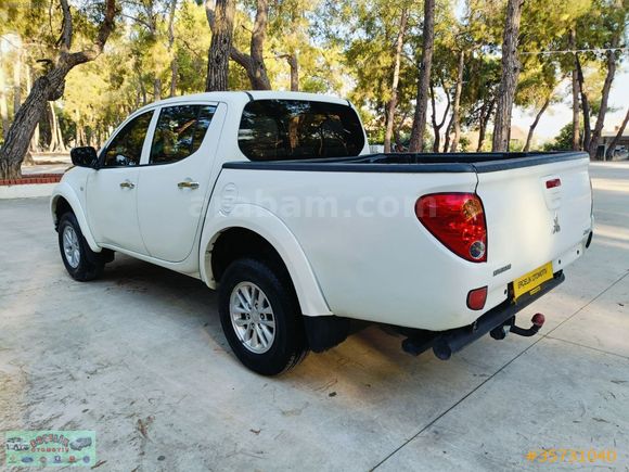 2015 MİTSUBİSHİ L200 ÇİFT KABİN 4x2 160 BİN KMDE MASRAFSIZ TEMİZ