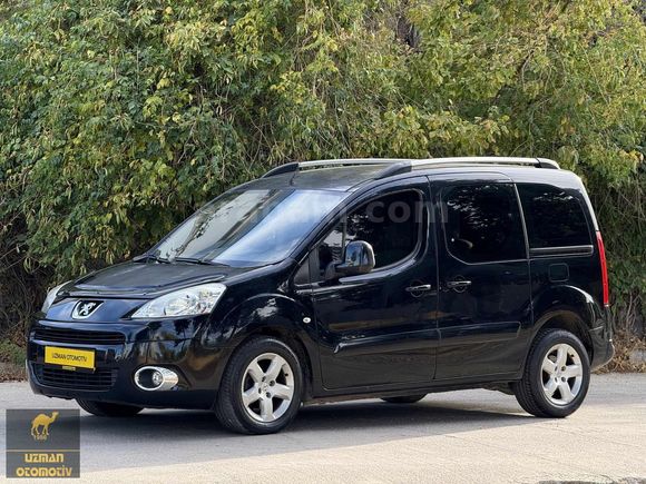 UZMAN OTOMOTİVDEN PEUGEOT PARTNER 1.6 HDİ PREMİUM PACK 114.000KM