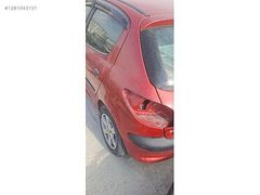 Peugeot 206 sol arka çamurluk
