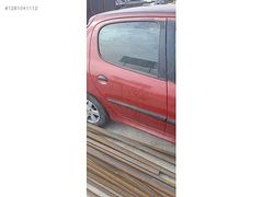 Peugeot 206 sağ arka kapı hatasız