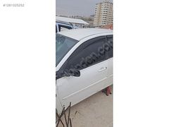 Renault megane 2 sürücü kapısı hatasız