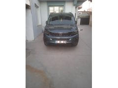 Sahibinden Peugeot Rifter 1.5 BlueHDI Allure 2024 Model