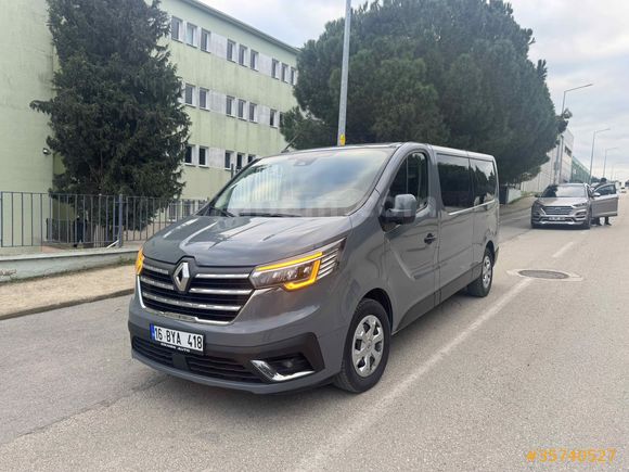Sahibinden Renault Trafic 2.0 DCI Grand Confort 2023 Model 