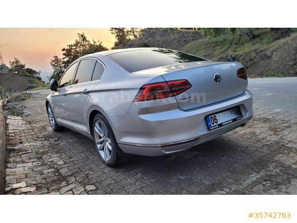 ÖĞRETMENDEN VW PASSAT B8  2.0 TDi HİGHLİNE 2018