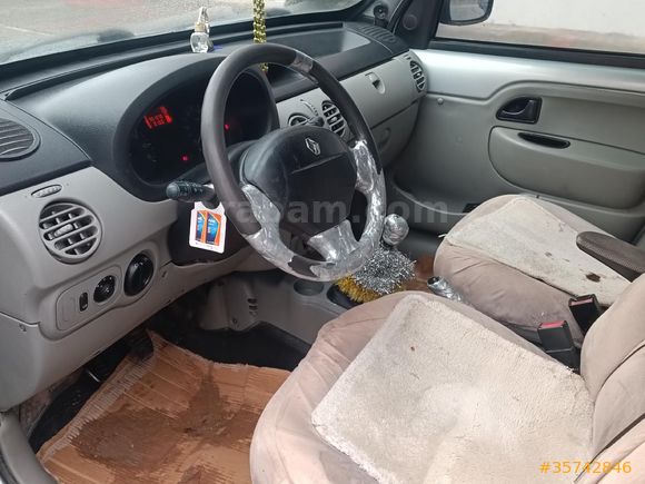 2006 model otomobil ruhsatlı masrafsız Kangoo