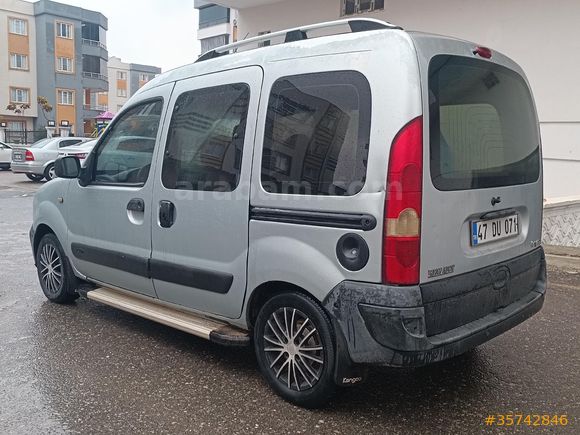 2006 model otomobil ruhsatlı masrafsız Kangoo