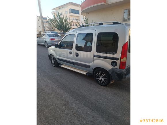 2006 model otomobil ruhsatlı masrafsız Kangoo