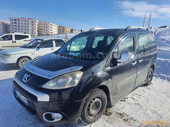 Sahibinden Peugeot Partner 1.6 HDI Comfort Pack 2010 Model  366.000 km Siyah