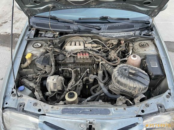 FULL PAKET TEMİZ Galeriden Renault Megane 2.0 RXT 1998 Model Konya