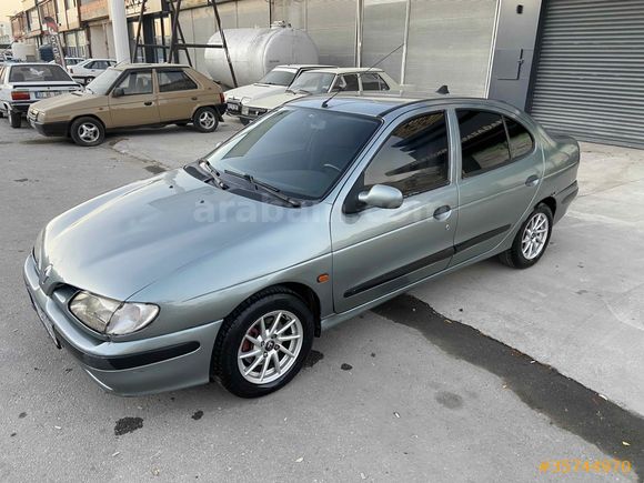 FULL PAKET TEMİZ Galeriden Renault Megane 2.0 RXT 1998 Model Konya