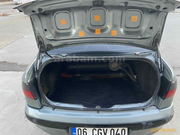 FULL PAKET TEMİZ Galeriden Renault Megane 2.0 RXT 1998 Model Konya