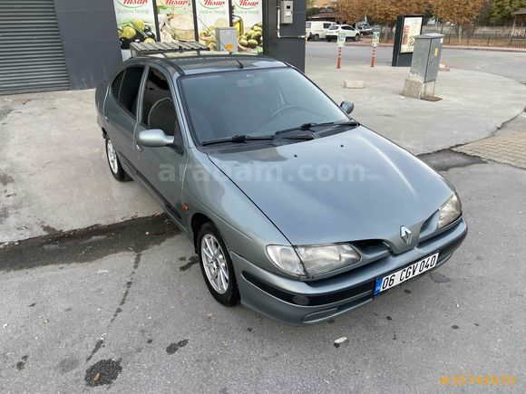 FULL PAKET TEMİZ Galeriden Renault Megane 2.0 RXT 1998 Model Konya