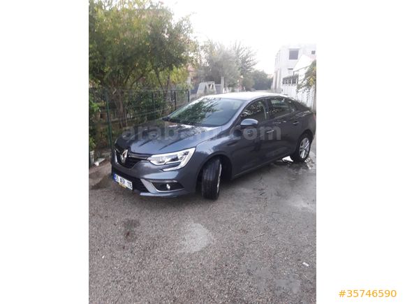 İLK SAHİBİNDEN AZ KM'Lİ ORJİNAL TEMİZ MEGANE