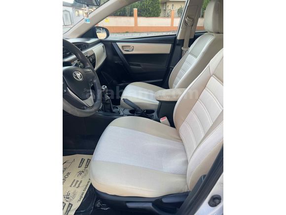 Aile Aracı Toyota Corolla 1.33 Life 2014 Model 