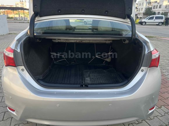Aile Aracı Toyota Corolla 1.33 Life 2014 Model 