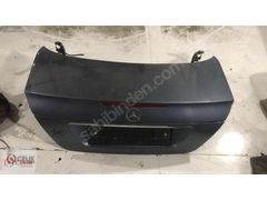 MERCEDES W211 ORJİNAL BAGAJ KAPAĞI DOLU