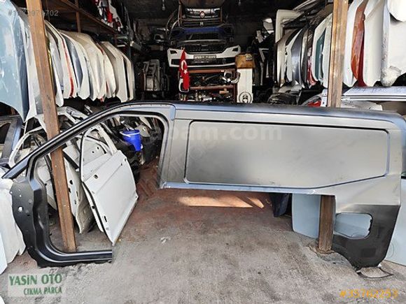 Ford Tourneo arka çamurluk