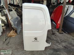 Peugeot partner bagaj kapağı