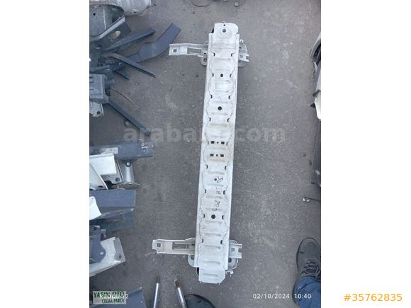 Ford courier ön tampon demiri