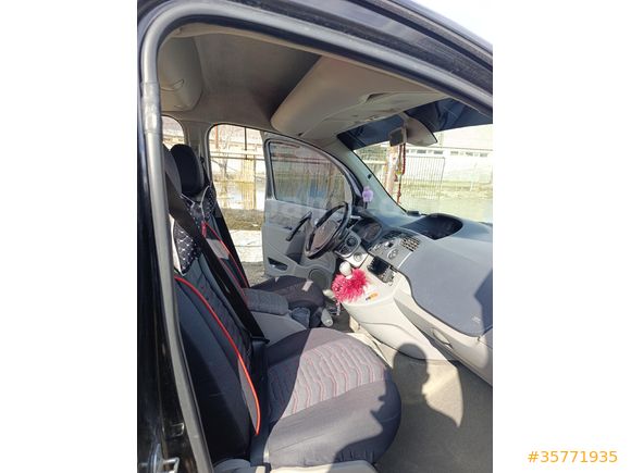 Renault Kangoo multix 1.5 dci privilege chromline en full en tutulan model