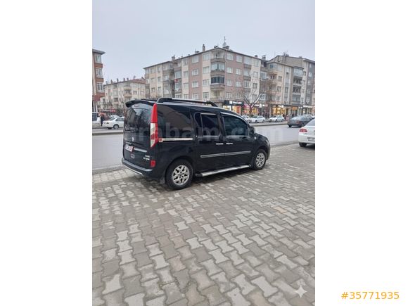 Renault Kangoo multix 1.5 dci privilege chromline en full en tutulan model