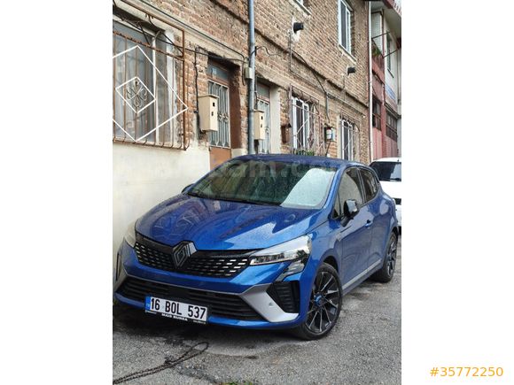 Sahibinden Renault Clio 1.0 TCe Techno Esprit Alpine 2024 Model