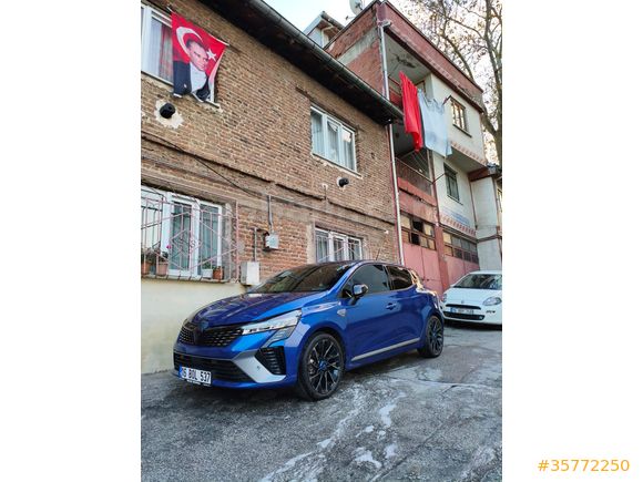 Sahibinden Renault Clio 1.0 TCe Techno Esprit Alpine 2024 Model