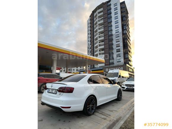 2. SAHİBİNDEN TERTEMİZ JETTA 