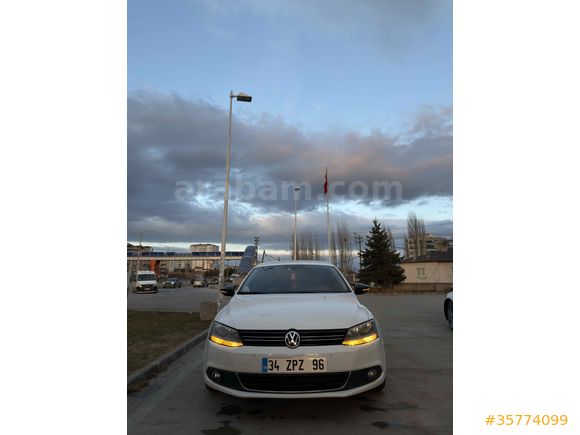 2. SAHİBİNDEN TERTEMİZ JETTA 