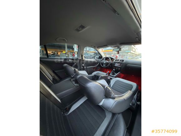 2. SAHİBİNDEN TERTEMİZ JETTA 