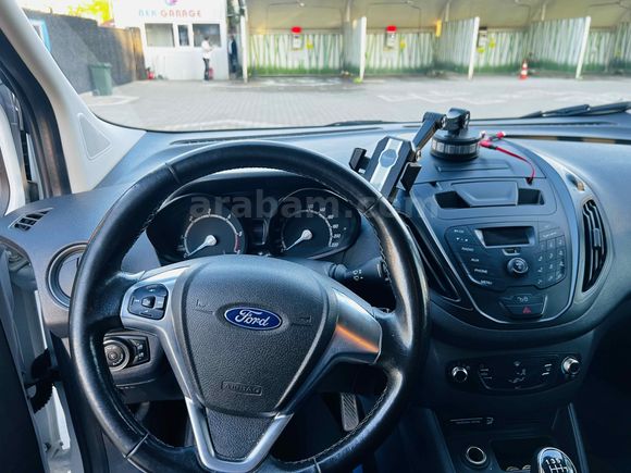 Sahibinden Ford Tourneo Courier 1.5 TDCi Delux 2021 Model 