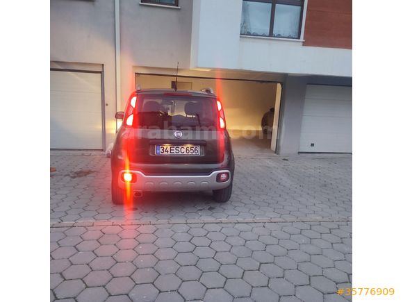56 Binde Fiat Panda Cross 0.9 Twinair 4x4 2020 Model