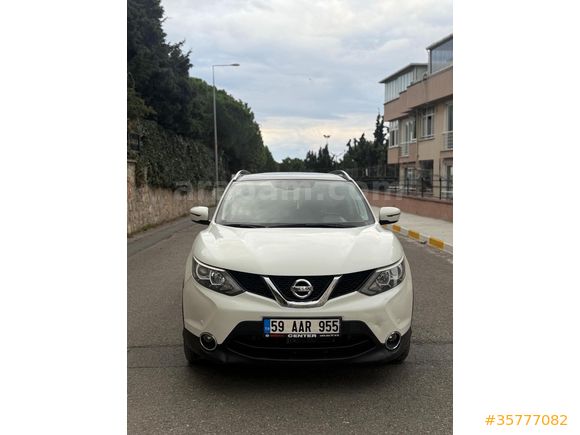 Sahibinden Nissan Qashqai 1.6 dCi Black Edition 2015 Model