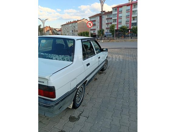 Sahibinden Renault R 9 1.4 Broadway GTE 1995 Model