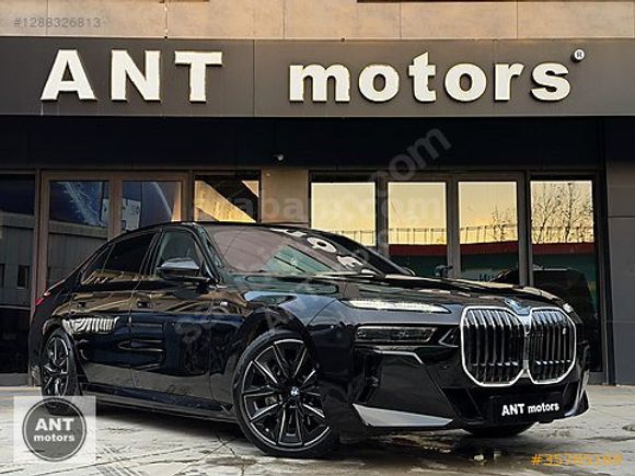 BAYİ 2025 BMW i7 xDrive60 M EXCELLENCE+SHADOW+ARKA EKRAN+B&W FUL