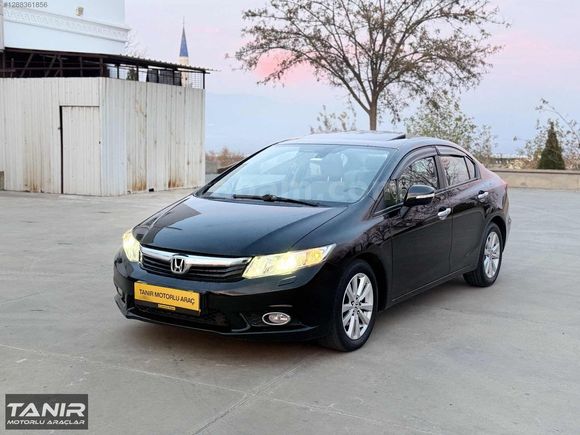 2012 HONDA CİVİC ELEGANCE 40.YIL ÖZEL İLK SAHİBİNDEN 147.000 km