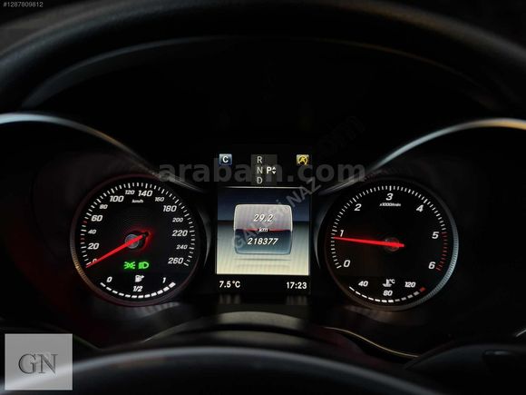 GALERİ NAZ-2015 C200d AMG TOUCHPAD-ANALOG-CAM TVN-SÜMBÜL KIRMIZI