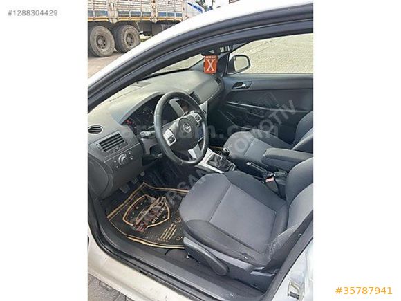 ÇAKIRSAN OTOMOTİV 2012 OPEL ASTRA