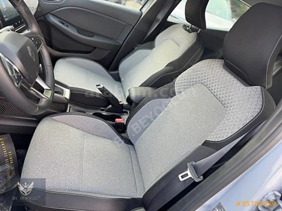 2025 RENAULT CLİO 1.0 TCE EVOLOTİON GERİ GÖRÜŞ KAMERALI