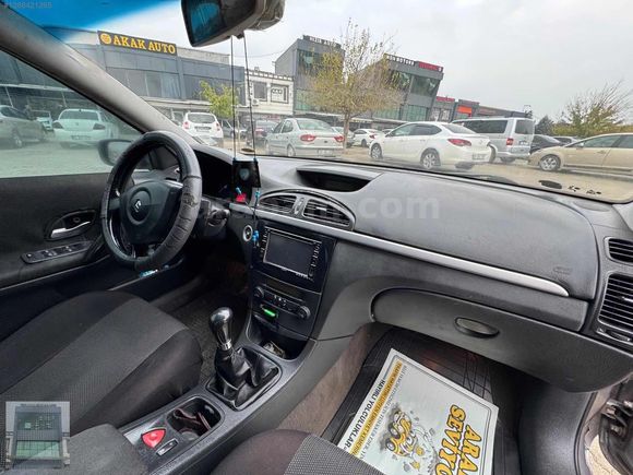 2006 RENAULT LAGUNA 1.6 EN FULL
