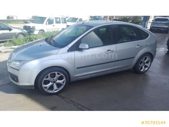 Sahibinden Ford Focus 1.6 Trend 2006 Model