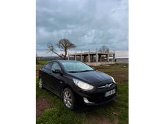 Sahibinden Hyundai Accent Blue 1.4 D-CVVT Mode Plus 2014 Model 