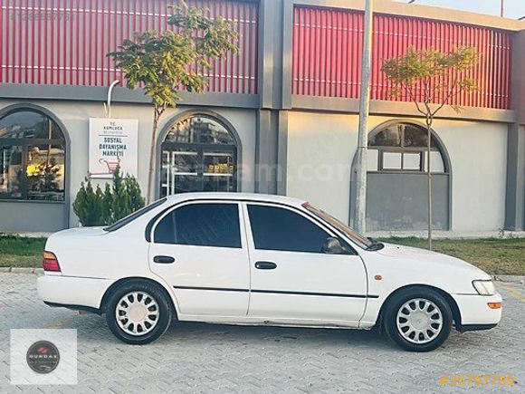 TEMİZ BAKIMLI COROLLA XEİ
