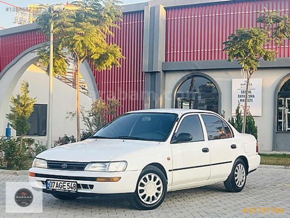 TEMİZ BAKIMLI COROLLA XEİ