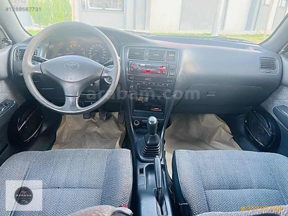 TEMİZ BAKIMLI COROLLA XEİ