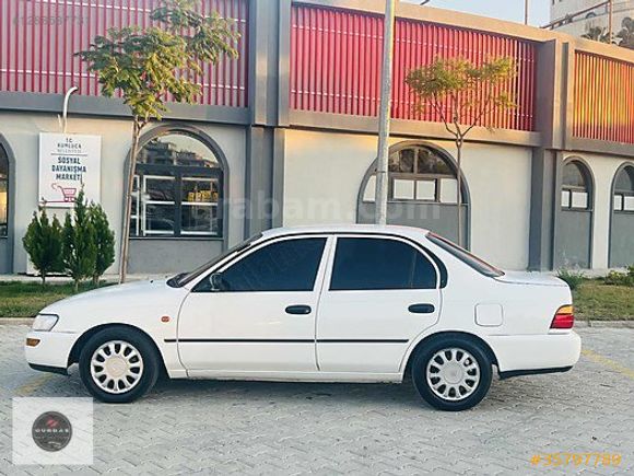 TEMİZ BAKIMLI COROLLA XEİ